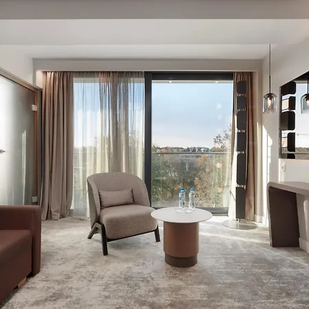 兹德罗约瓦海洋酒店 酒店