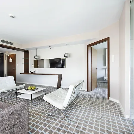 兹德罗约瓦海洋酒店 科沃布热格