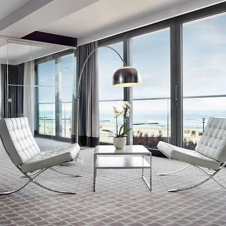 兹德罗约瓦海洋酒店 酒店