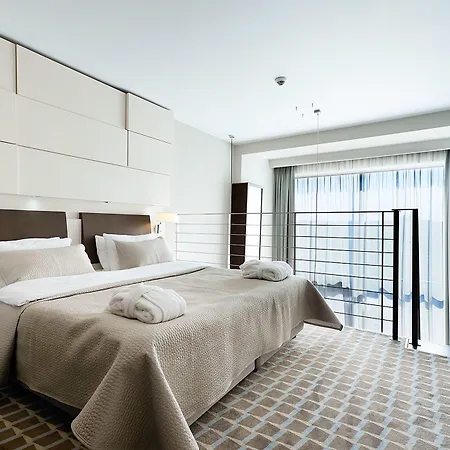 兹德罗约瓦海洋酒店