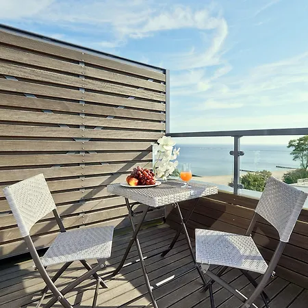 兹德罗约瓦海洋酒店 科沃布热格