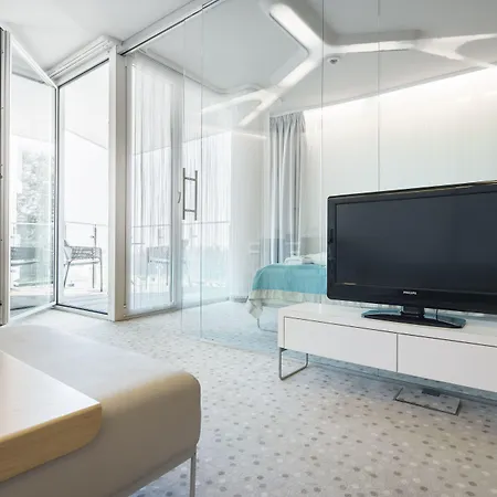 兹德罗约瓦海洋酒店 酒店