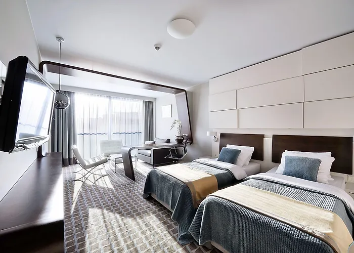 Hotell Marine By Zdrojowa 5*