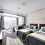 فندق Marine By Zdrojowa 5*