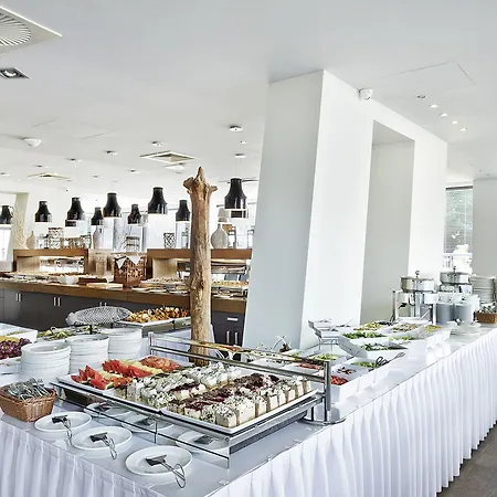 Marine By Zdrojowa Hotel 5*