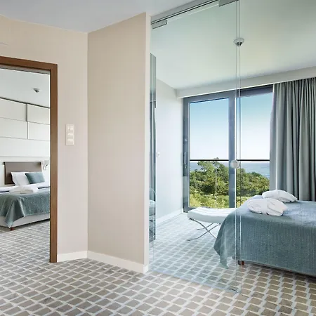 Marine By Zdrojowa Hotel 5*