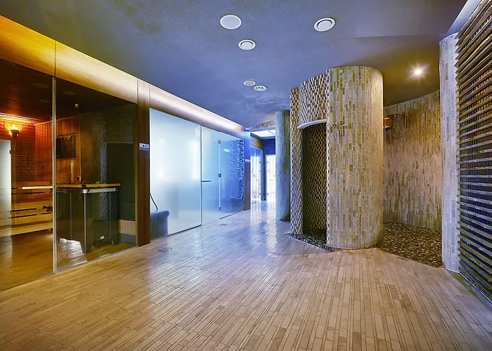 Marine By Zdrojowa Hotel 5*