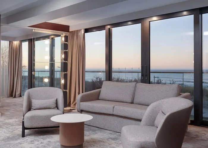 Marine By Zdrojowa מלון